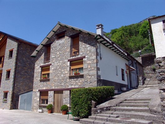Apartamentos Casa Borja - Alquiler de apartamentos, turismo rural - Salinas de Sin, Huesca